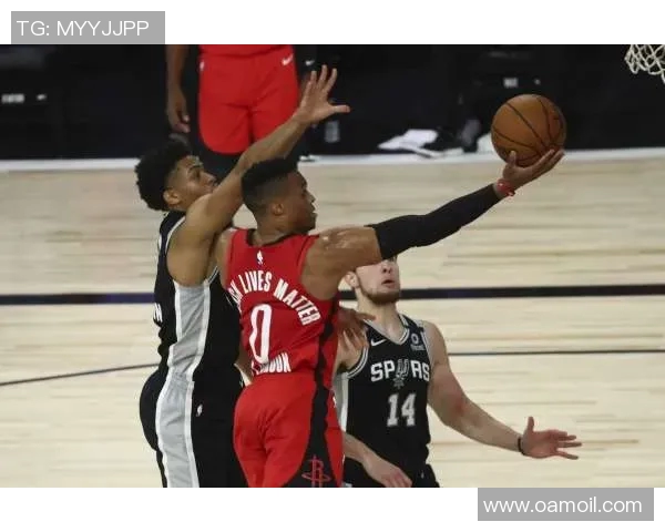 上海大鲨鱼与火箭队激战成焦点双方得分对比引发热议